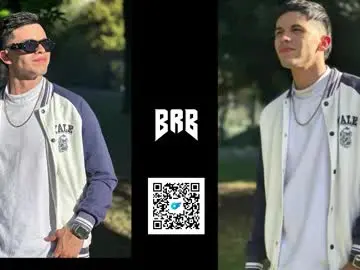 Chaturbate Free Live Porn of phantom_bigger1