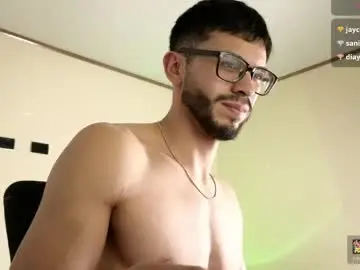 Chaturbate Live Porn of phantom_bigger1