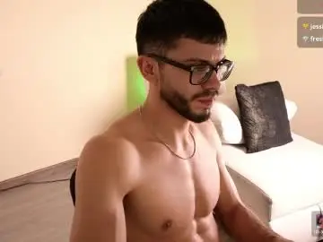 Chaturbate Adult Video Chat of phantom_bigger1