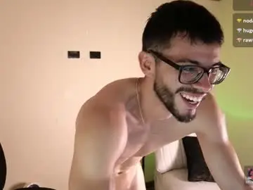 Chaturbate Nude Webcam of phantom_bigger1