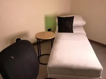 Chaturbate Free Live Porn of phantom_bigger1