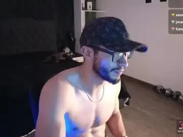 Chaturbate Free Live Porn of phantom_bigger1