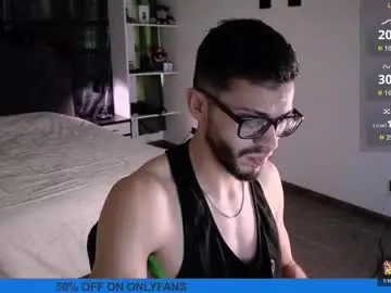 Chaturbate Watch Live Sex Cams of phantom_bigger1