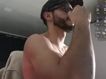 Chaturbate Best live sex cam show of phantom_bigger1