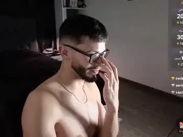 Chaturbate Watch Live Sex Cams of phantom_bigger1