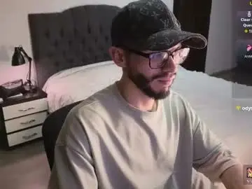 Chaturbate Free Live Porn of phantom_bigger1