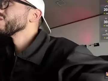 Chaturbate Sex Chat of phantom_bigger1