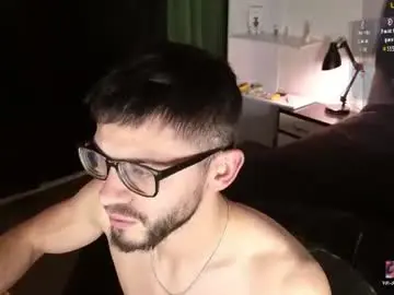 Chaturbate Best live sex cam show of phantom_bigger1