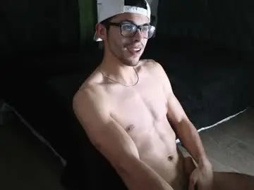 Chaturbate Adult Webcam of phantom_bigger1