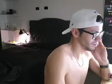 Chaturbate Private Sex Chat of phantom_bigger1