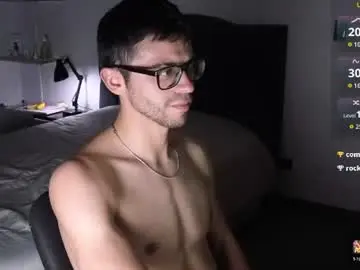 Chaturbate Free Porn Cam of phantom_bigger1