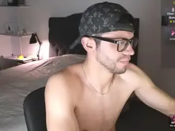 Chaturbate Adult Video Chat of phantom_bigger1