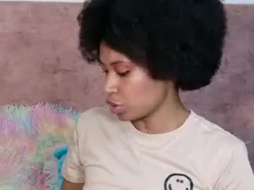 Chaturbate Free Live Porn of rachelannxd