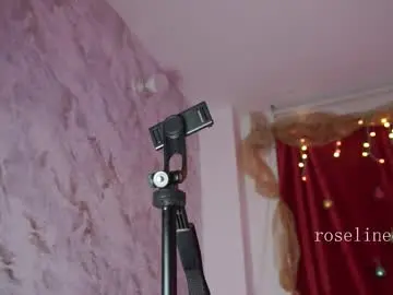Chaturbate Adult Video Chat of roselinedior
