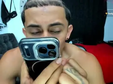 Chaturbate Watch Live Sex Cams of bradley_strong_