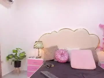 Chaturbate Live Sex Cam of cahitlinbel