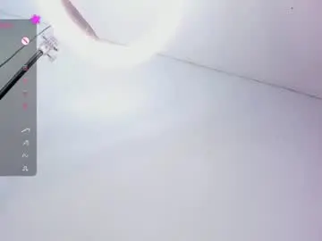 Chaturbate Live Sex Cam of kristall_swan