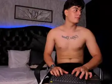 Chaturbate Best live sex cam show of maxxicruz