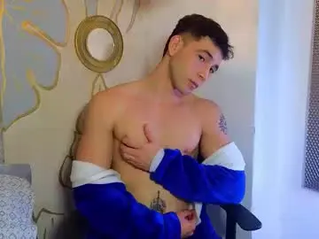 Chaturbate Live Sex Cam of tinocrow