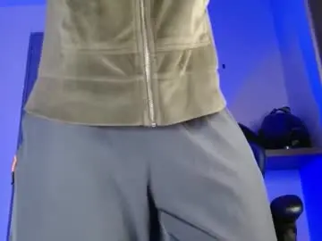 Chaturbate Free Porn Cam of yourfavorite_bigclit