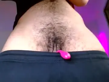 Chaturbate Live Sex Cam of yourfavorite_bigclit