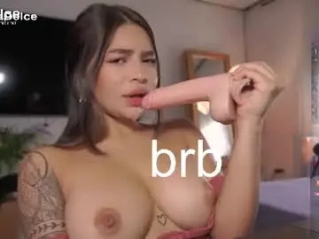 Chaturbate Live Porn of emely_dolce