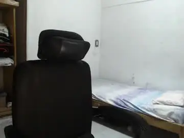 Chaturbate Live Sex Cam of hotbaby6900