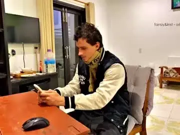 Chaturbate Live Sex Cam of orlando__bloom