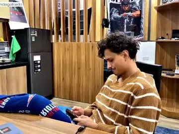 Chaturbate Adult Webcam of orlando__bloom