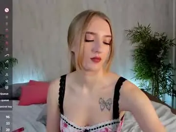 Chaturbate Live Porn of stacy_riiver