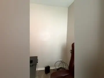 Chaturbate Live Sex Cam of thomasgwhitecft