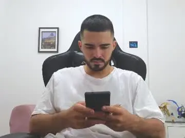 Chaturbate Adult Webcam of alejandroo_7
