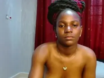 Chaturbate Free Porn Cam of raven_luxe