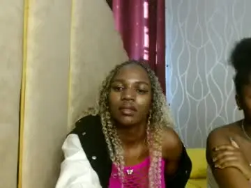 Chaturbate Live Sex of raven_luxe