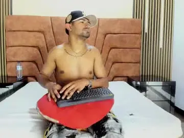 Chaturbate Adult Webcam of ronald_parker1