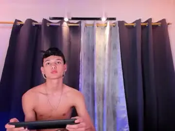 Chaturbate Live Porn of antoniomancinin