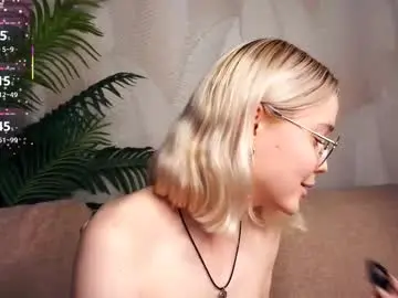 Chaturbate Adult Video Chat of deannmaslen