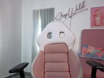 Chaturbate Adult Webcam of emmy_sexygirl