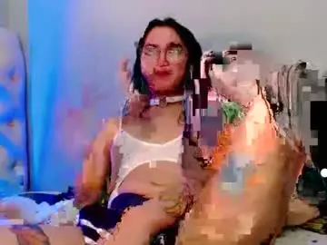 Chaturbate Live Sex Cam of holly_sunshine69