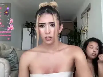 Chaturbate Adult Webcams of isa__fox_1