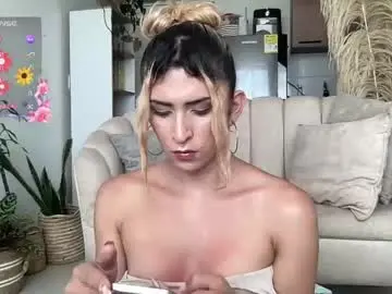 Chaturbate Free Live Porn of isa__fox_1