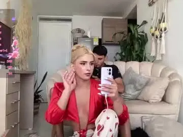 Chaturbate Live Porn of isa__fox_1