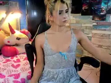 Chaturbate Free Porn Cam of isa__fox_1