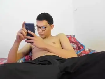 Chaturbate Live Sex Cam of juansuarez204