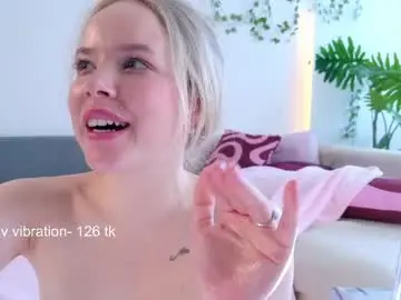 Chaturbate Sex Chat of milly_shy