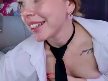 Chaturbate Live Sex Cam of milly_shy