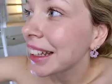Chaturbate Sex Cam of milly_shy
