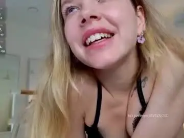 Chaturbate Live Porn of milly_shy