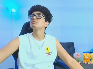 Chaturbate Sex Cam of tylerwhiite_