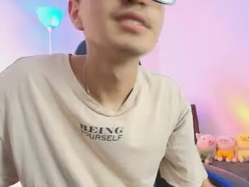 Chaturbate Free Porn Cam of tylerwhiite_